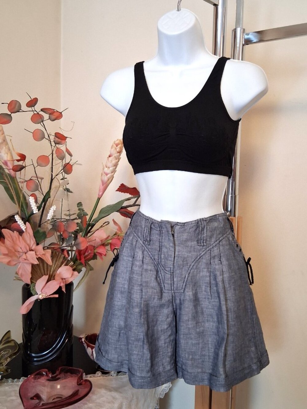 Gray High-Waist Linen-Blend Shorts - Picture 7 of 16